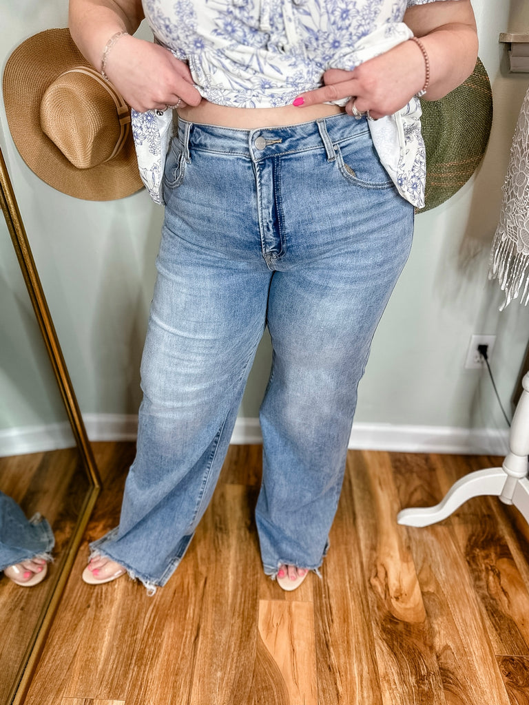 Wide Leg Step Hem Denim | Curvy