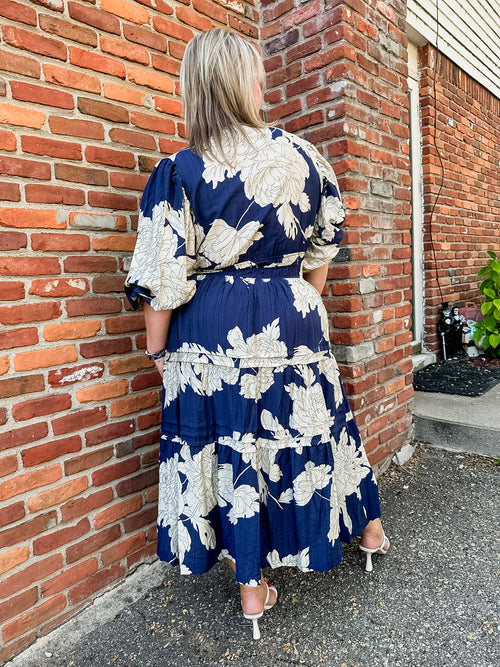 Norah Navy Floral Midi Dress | Curvy