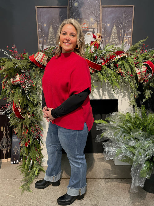 Red Sleeveless Sweater | Curvy